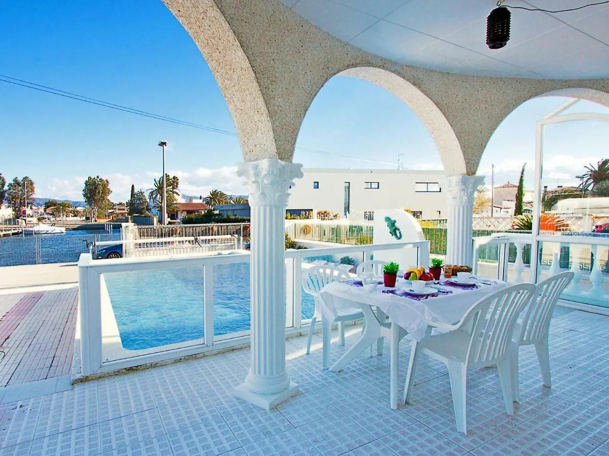 Holiday Home Requesens Canal Empuriabrava Spain