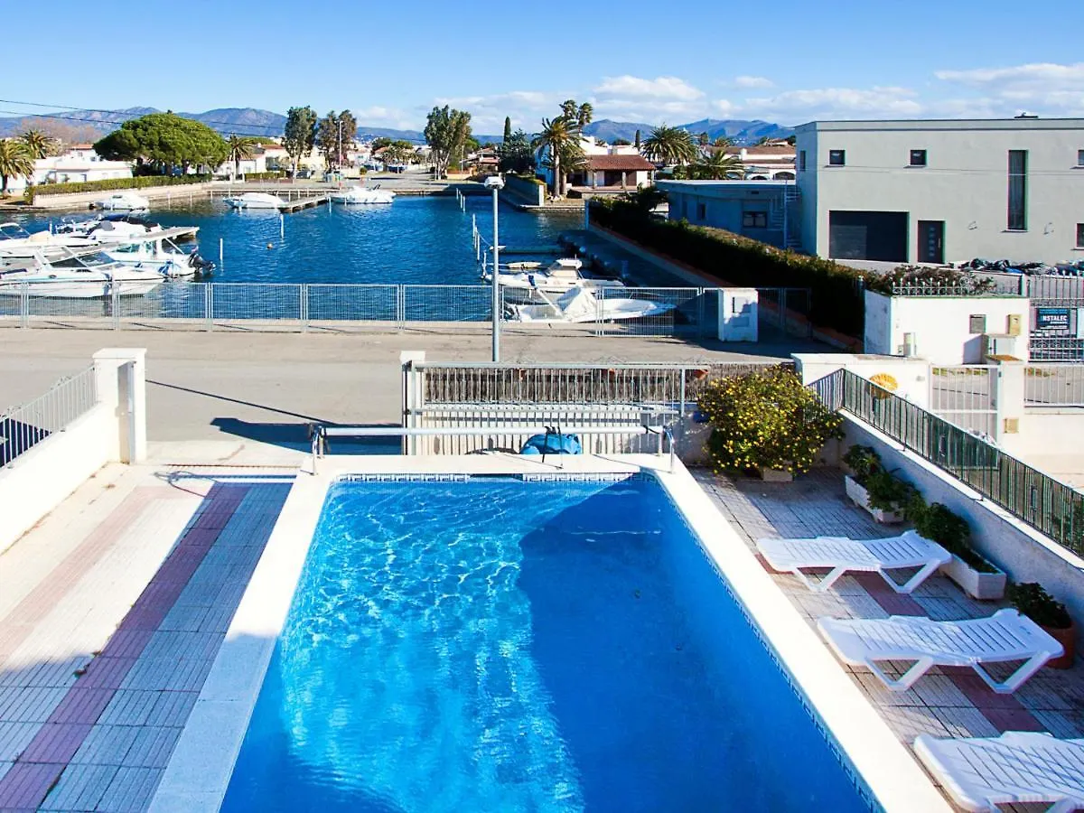 Holiday Home Requesens Canal Empuriabrava 0*,  Spain